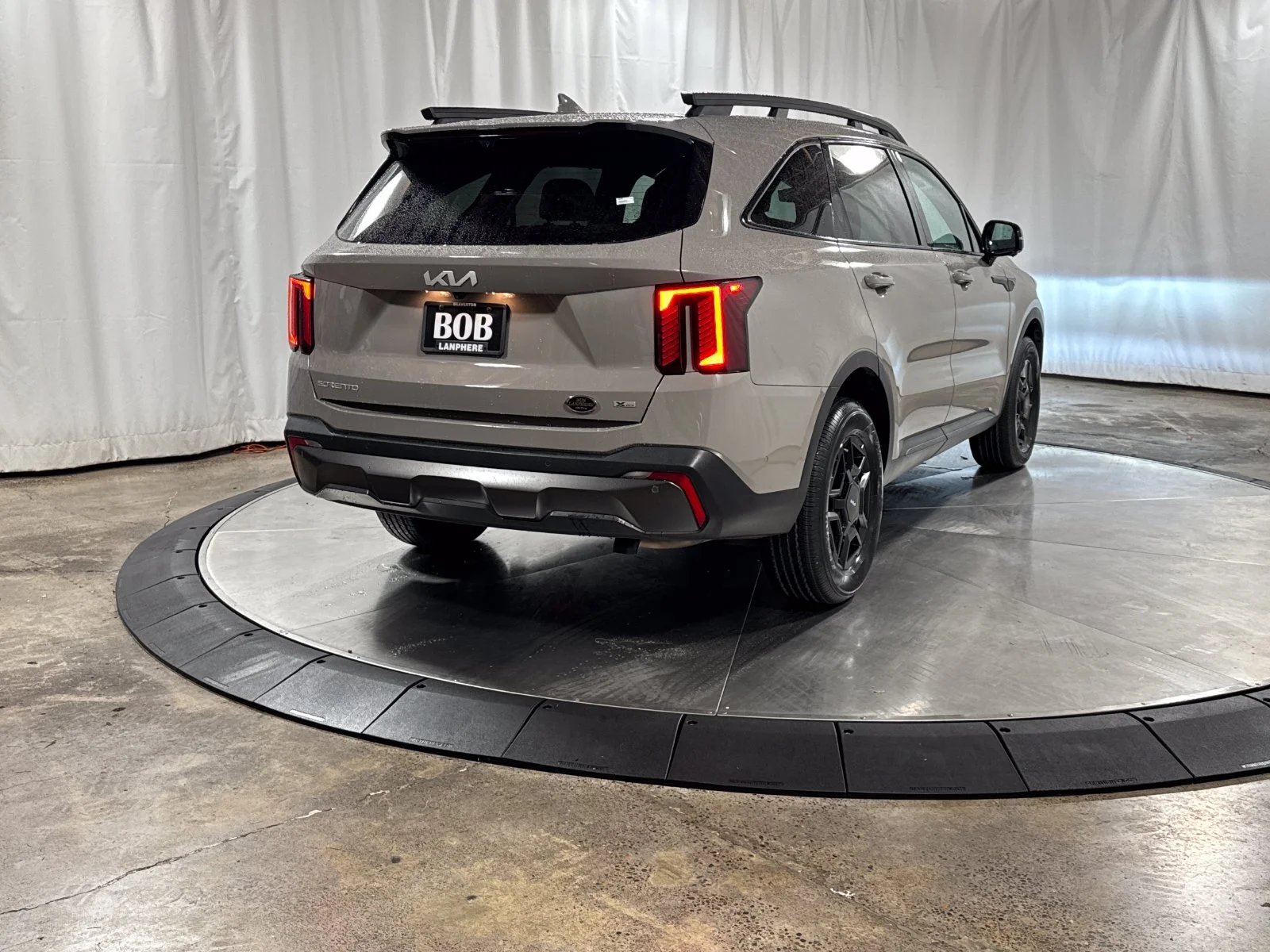 Used 2024 Brown Kia X-Pro SX Prestige image 8