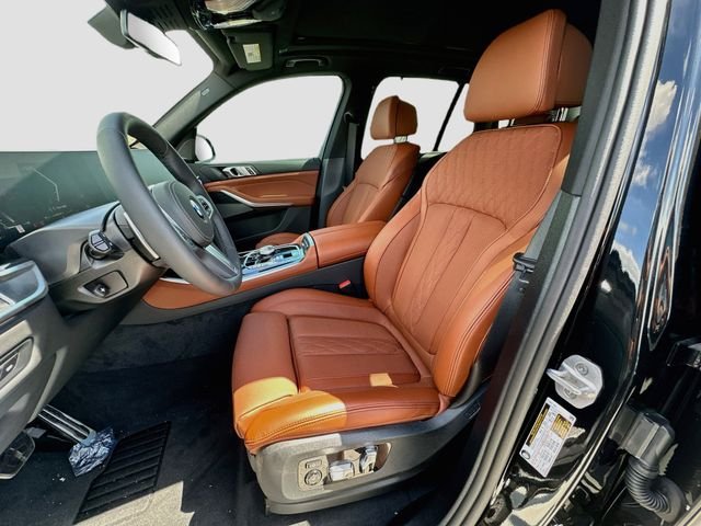 New 2026 Black BMW sDrive40i image 15
