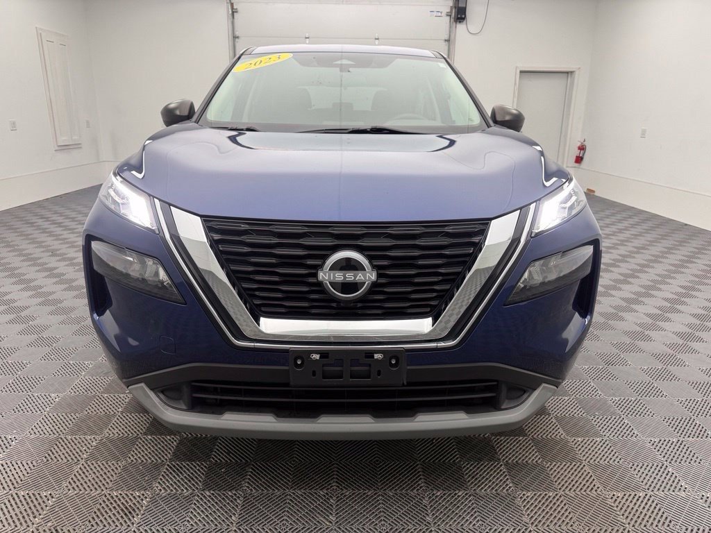 Used 2023 Blue Nissan S image 13
