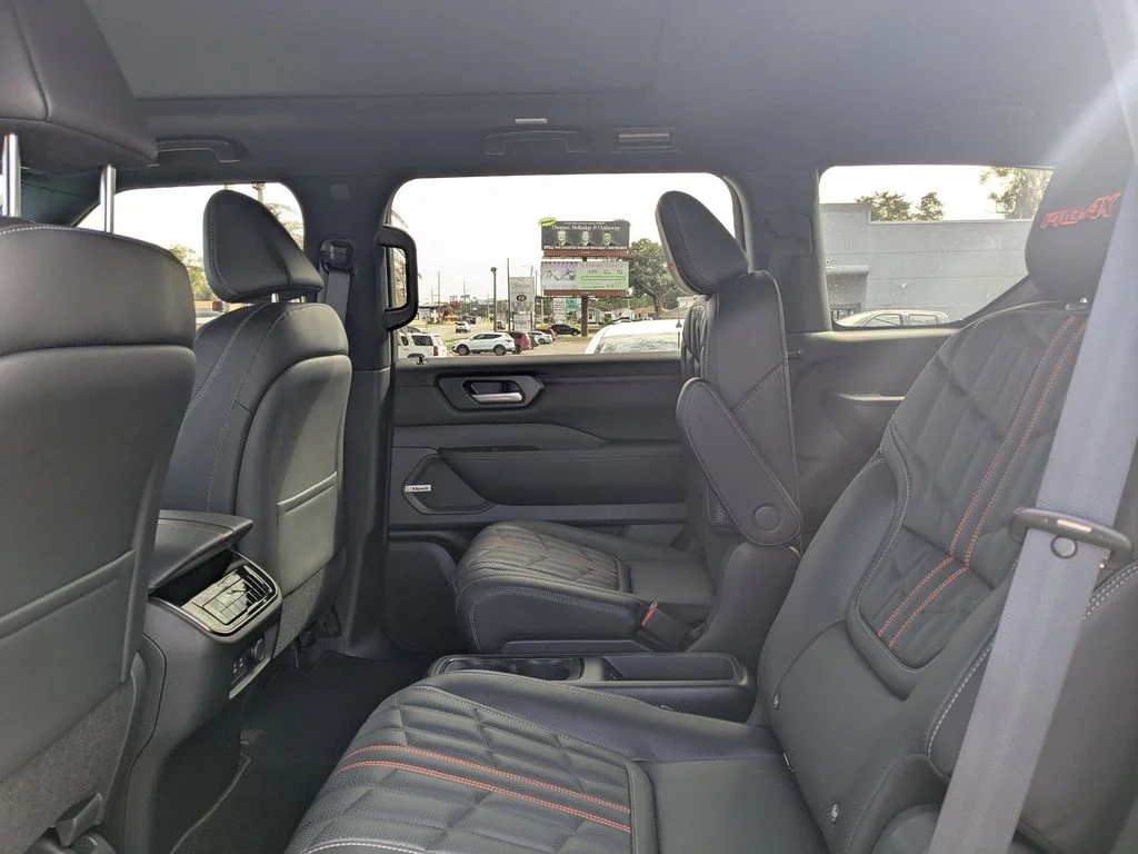 2026 Nissan Armada PRO-4X - Photo 14