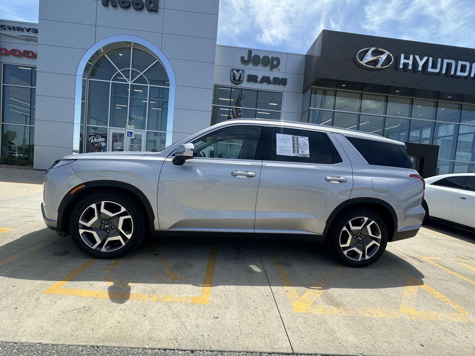 Certified 2024 Hyundai Palisade SEL with VIN KM8R4DGE7RU698452 for sale in Kansas City