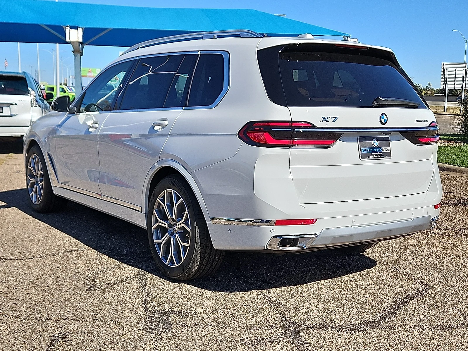 New 2026 Alpine White BMW xDrive40i All-Wheel Drive Sports Activity Vehicle image 2