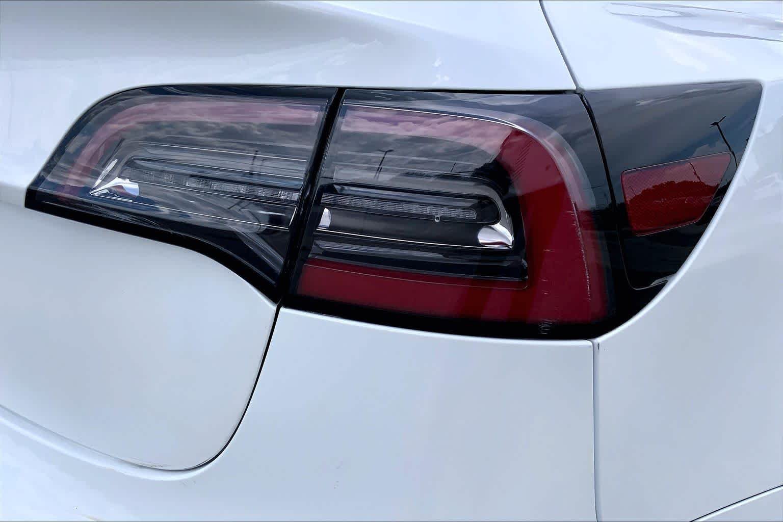 Used 2023 Pearl White Multi-Coat Tesla  image 28