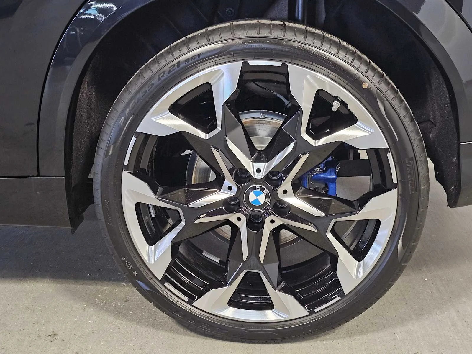 New 2026 Black Sapphire Metallic BMW xDrive28i image 8