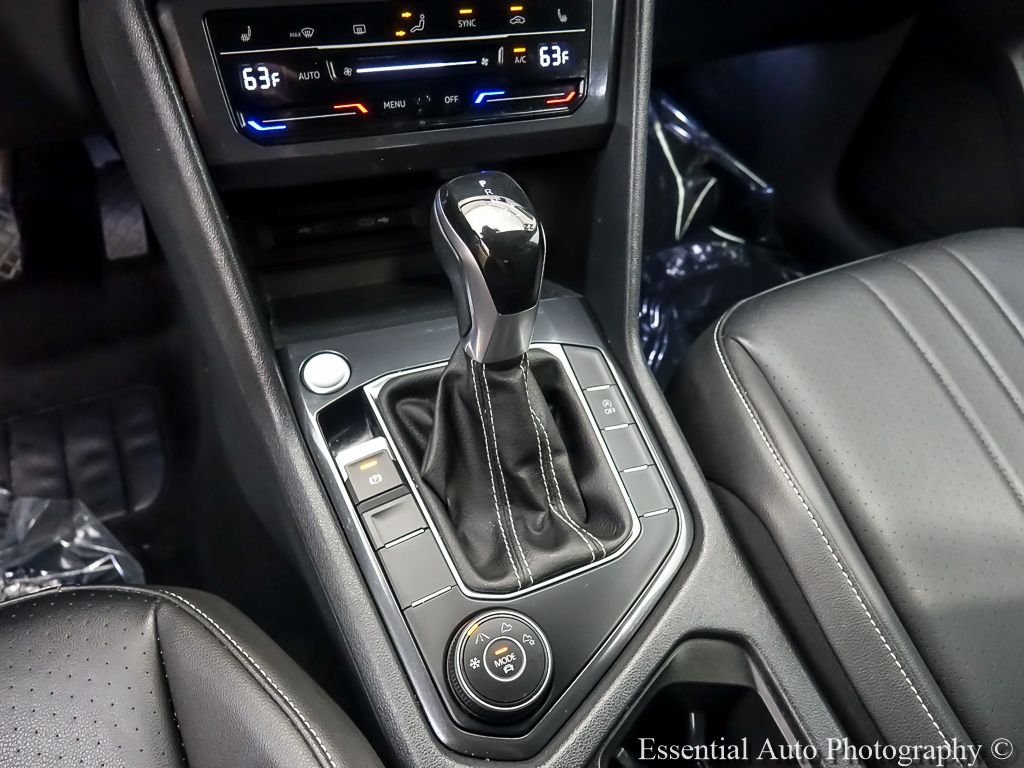 Certified Used 2022  Volkswagen 2.0T SE image 18
