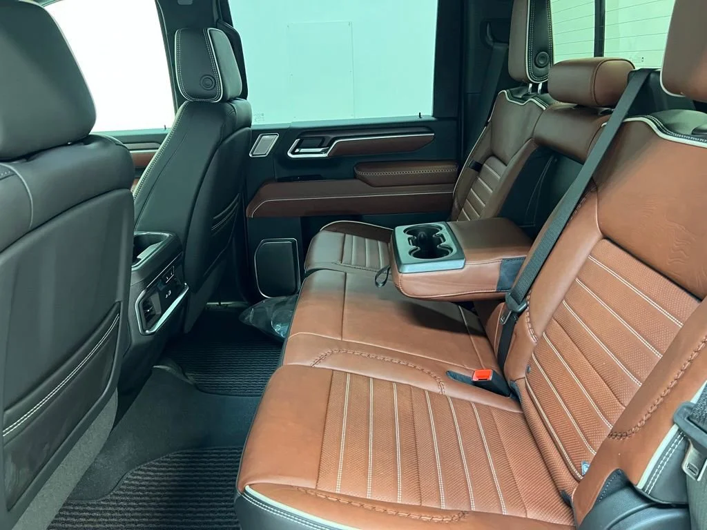 New 2026 Glacier White Tricoat GMC Denali Ultimate image 28
