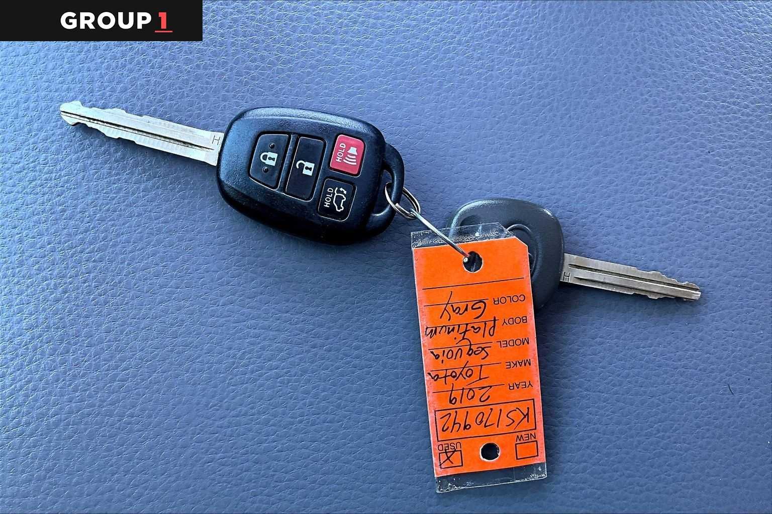 Certified Used 2019 Magnetic Gray Metallic Toyota Platinum image 15