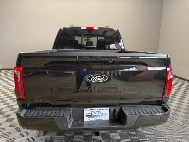 New 2026 Agate Black Metallic Ford XLT image 10