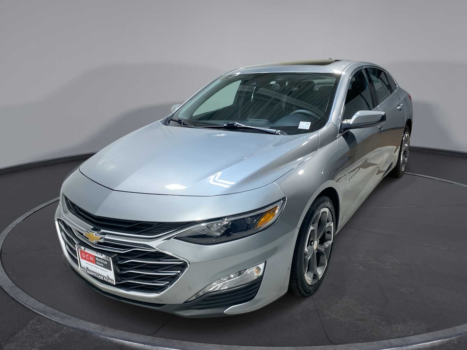 Used 2024 Sterling Gray Metallic Chevrolet LT image 1
