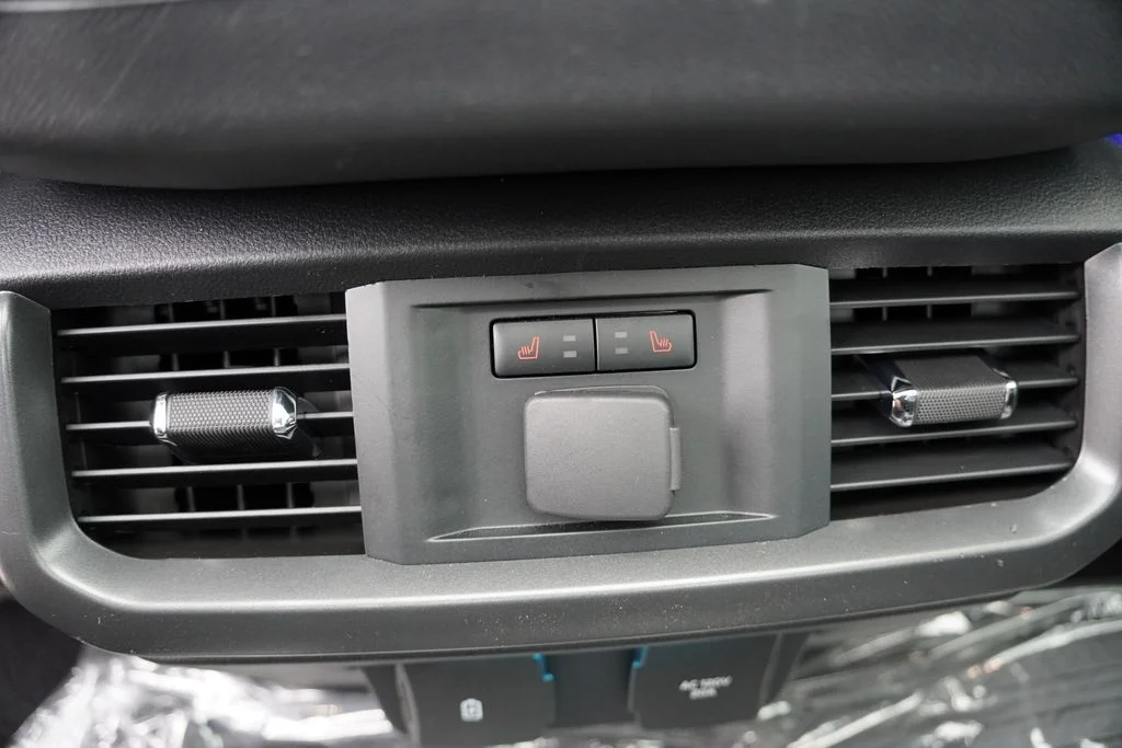 New 2026 Agate Black Metallic Ford Lariat image 14