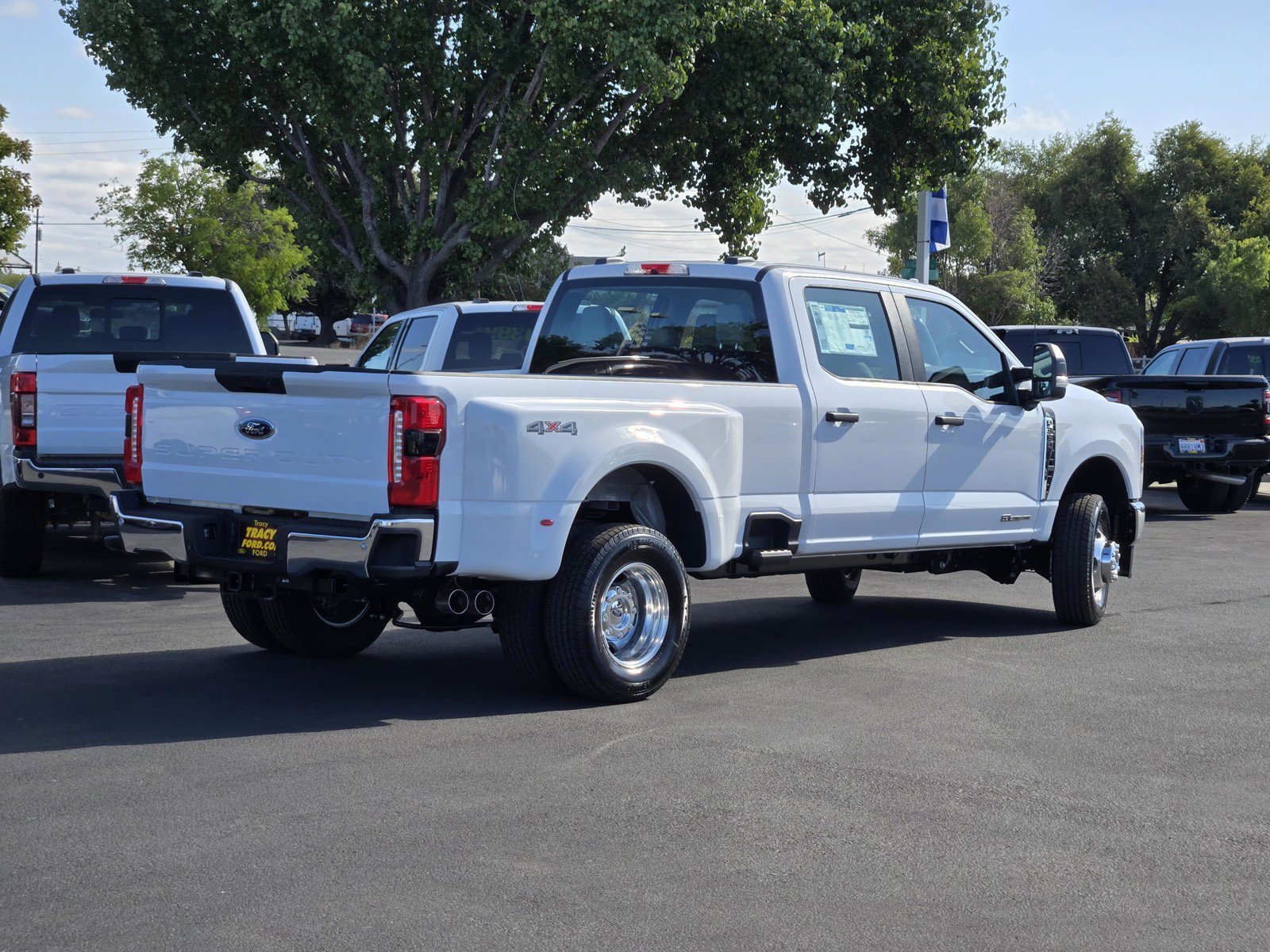 New 2026 Oxford White Ford F-350® XL image 4