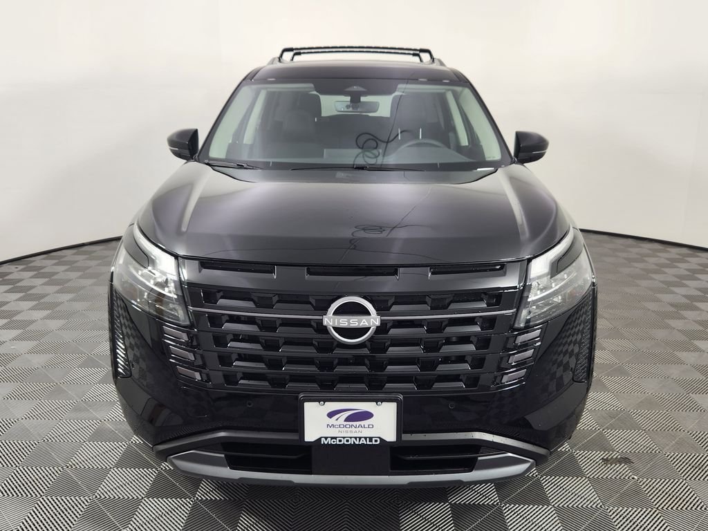 View vehicle photo 7