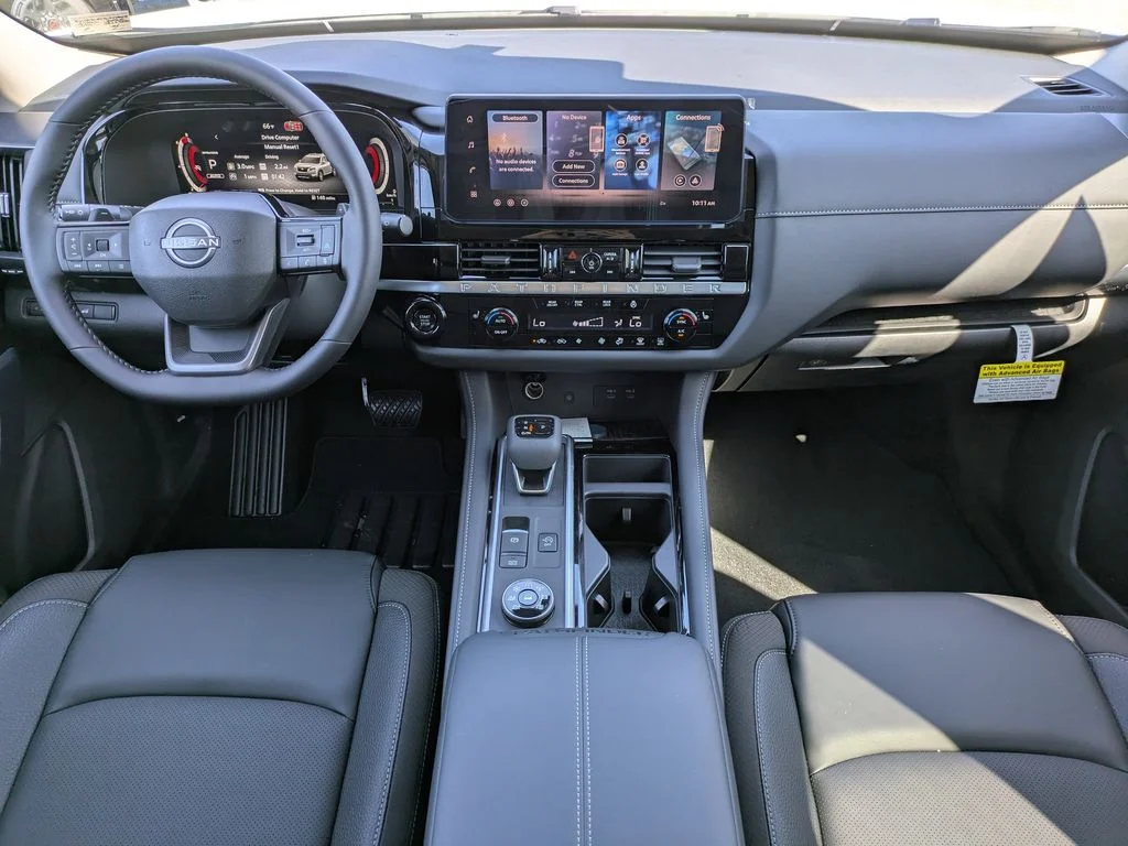 New 2026 Everest White Pearl TriCoat Nissan SL image 15