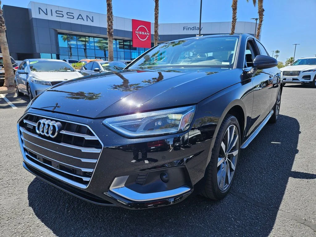 2021 Audi A4 40 quattro S tronic Premium's photo