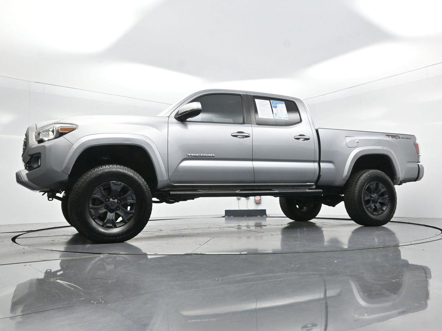 Used 2020 Silver Sky Metallic Toyota SR5 image 42