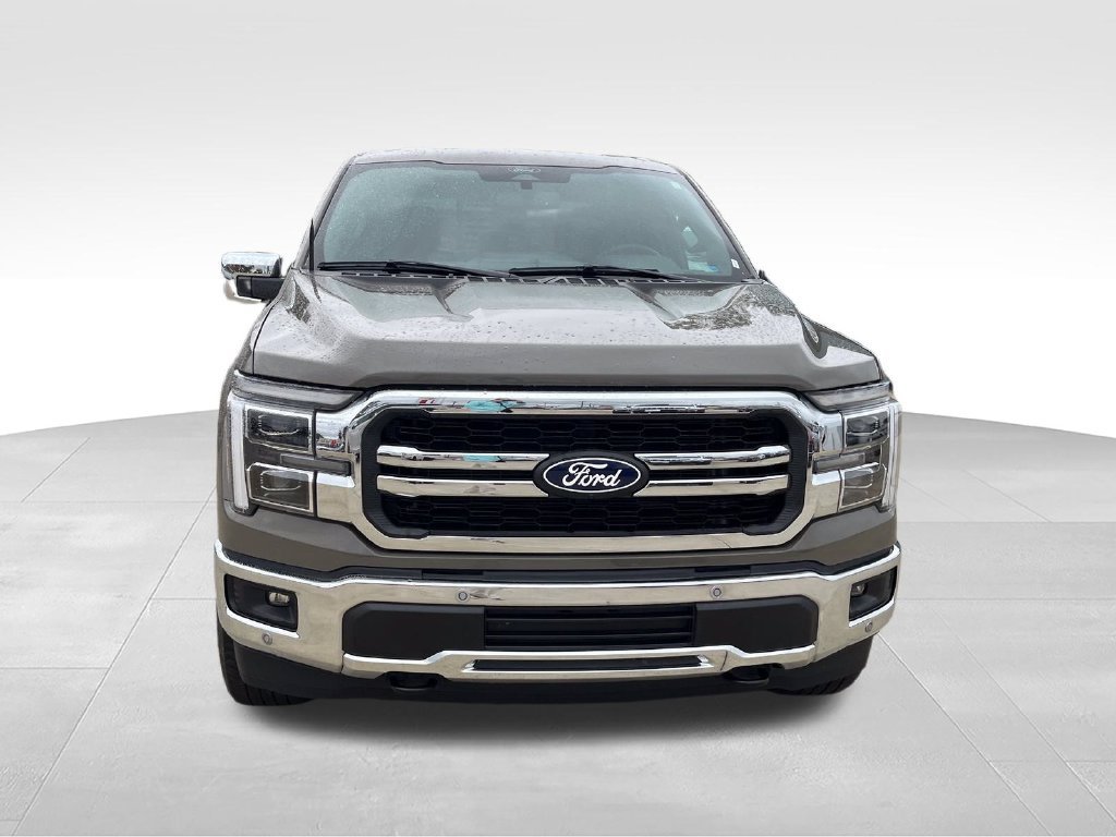 Used 2025 Gray Ford Lariat image 8