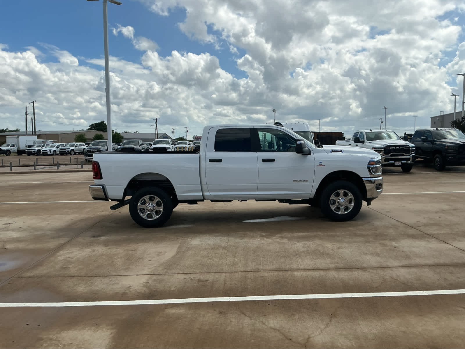 New 2026 Bright White Clear-Coat Exterior Paint RAM Lone Star image 5