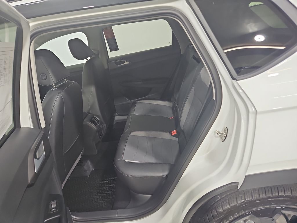 2026 Volkswagen Taos SE Black - Photo 23