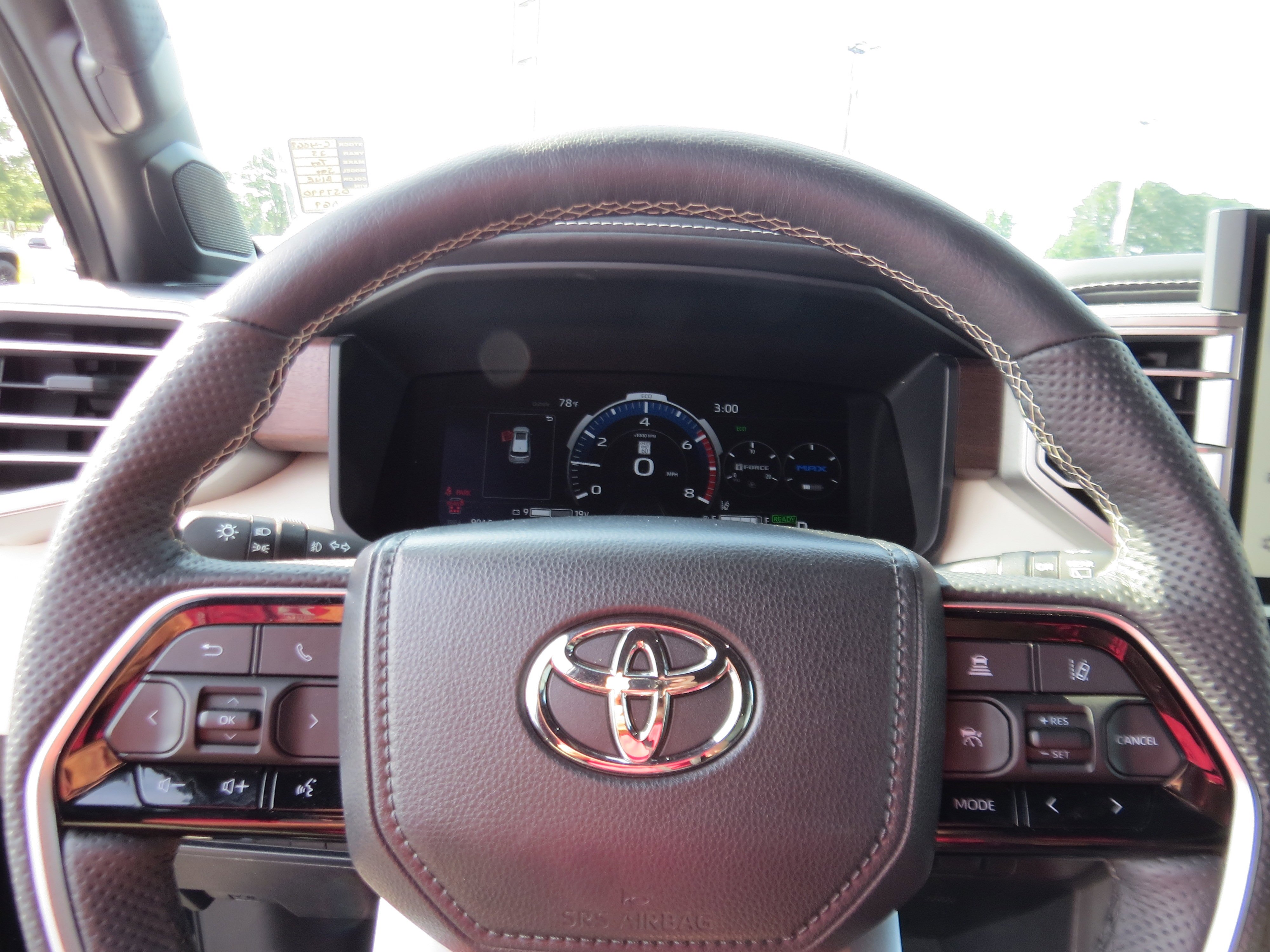 Used 2025  Toyota SR5 image 25