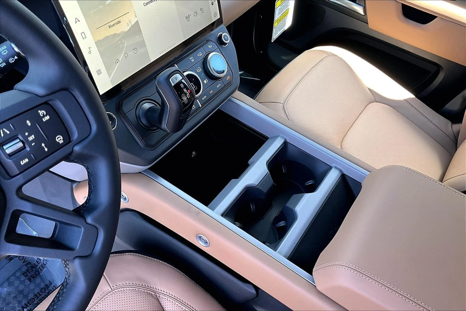 New 2026 Woolstone Green Land Rover X image 8