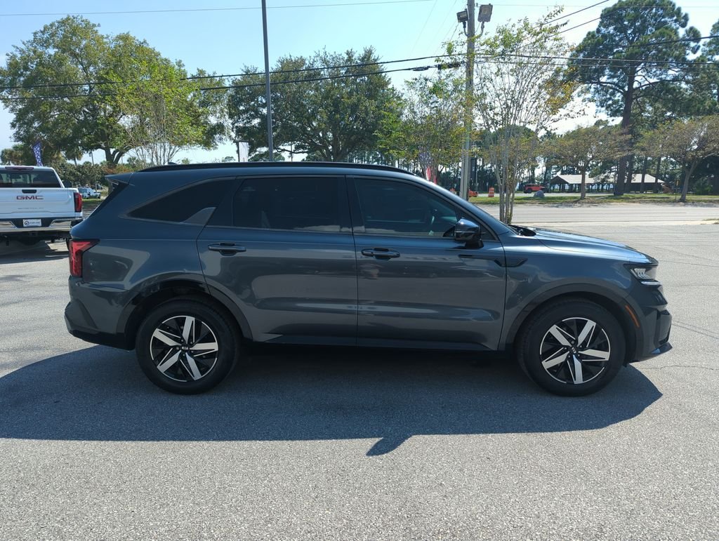 Used 2021 Gray Kia S image 6