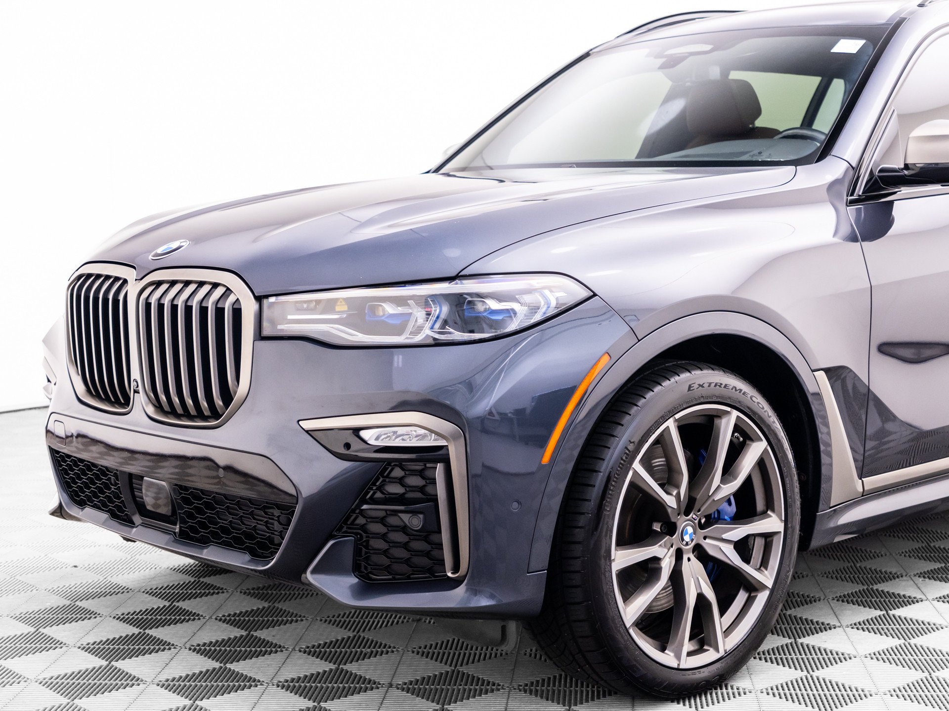 Used 2021 Arctic Grey Metallic BMW M50i image 35