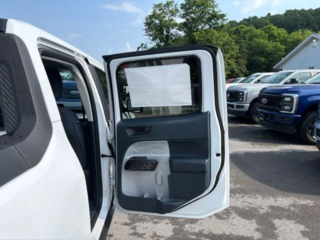 New 2026 Oxford White Ford XLT image 43