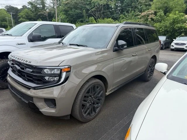 Used 2026 Gray Ford Platinum image 2