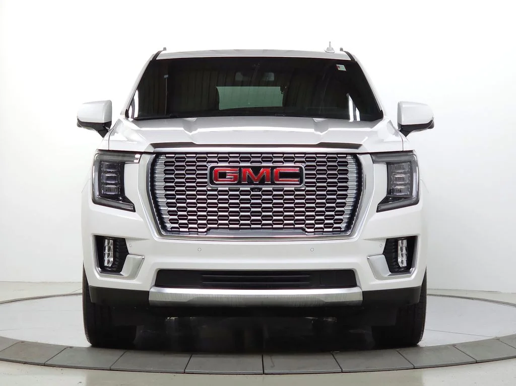 Used 2024 White GMC Denali image 13