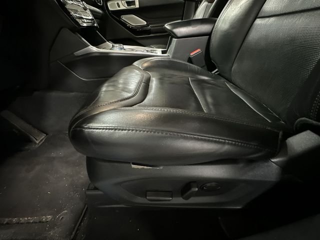 Used 2022 Blue Ford Platinum image 18