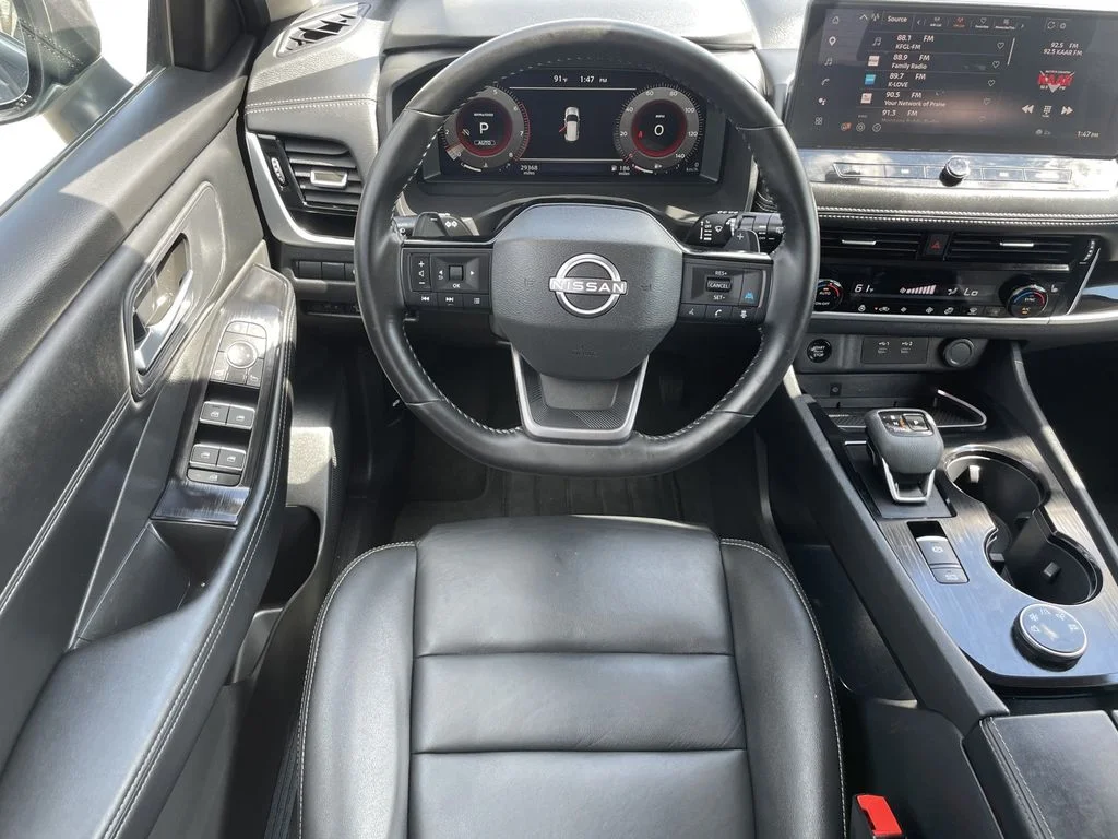Used 2026 Gun Metallic Nissan SL image 12