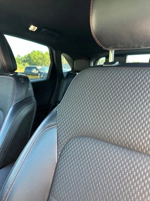 Used 2023 Gray Ford ST-Line image 17
