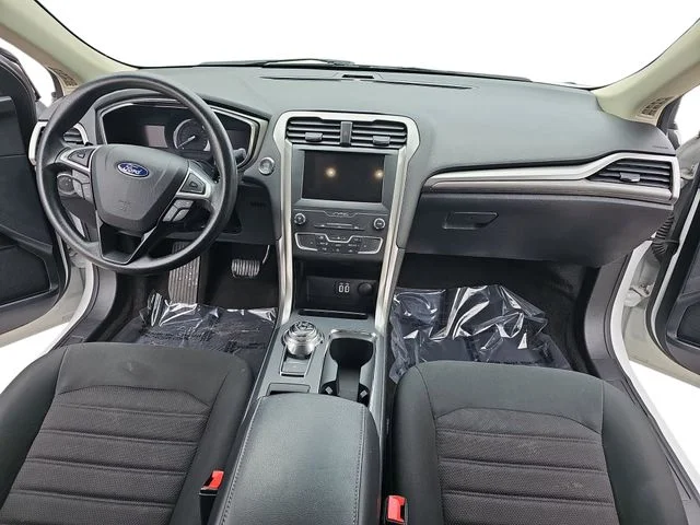 Used 2020 White Ford SE image 9