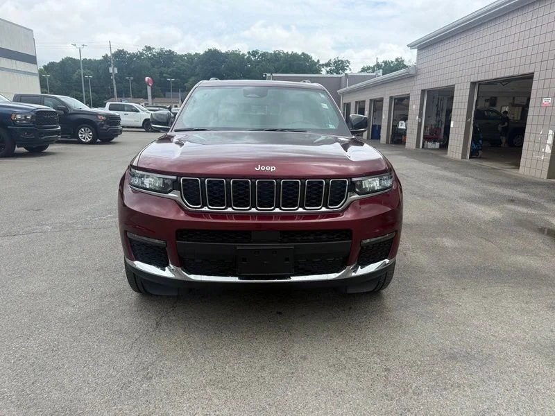 Certified Used 2024 Red Jeep Limited image 2