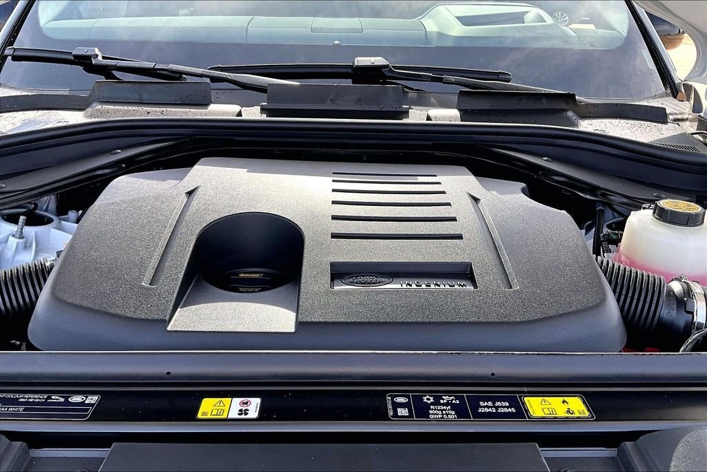 New 2026  Land Rover Dynamic SE image 11