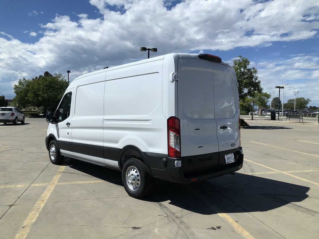 New 2027 Oxford White Ford  image 6