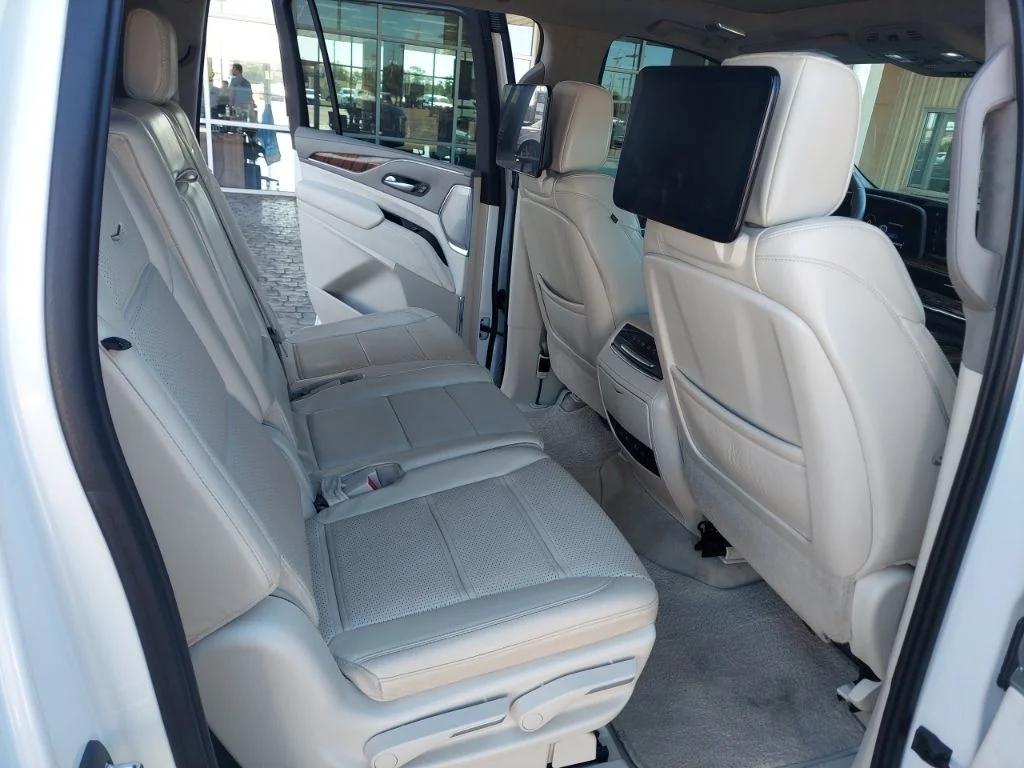 Used 2021 White Cadillac Premium Luxury Platinum image 38
