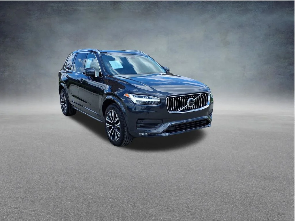 2021 Volvo XC90 T6 Momentum AWD's photo