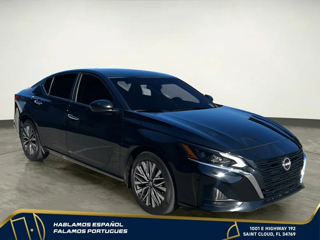 Used 2023 Black Nissan SV Intelligent AWD image 8
