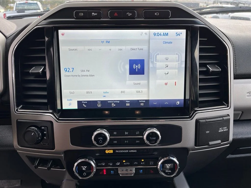 Used 2022 White Ford Lariat image 12