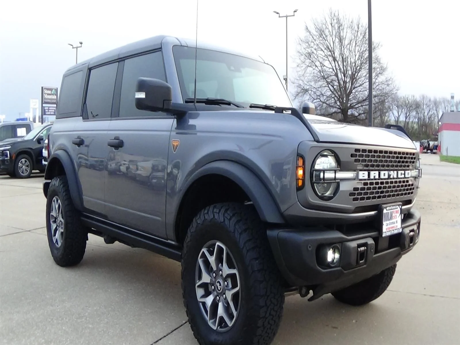 Used 2023 Carbonized Gray (m7) Ford Badlands Advanced image 4
