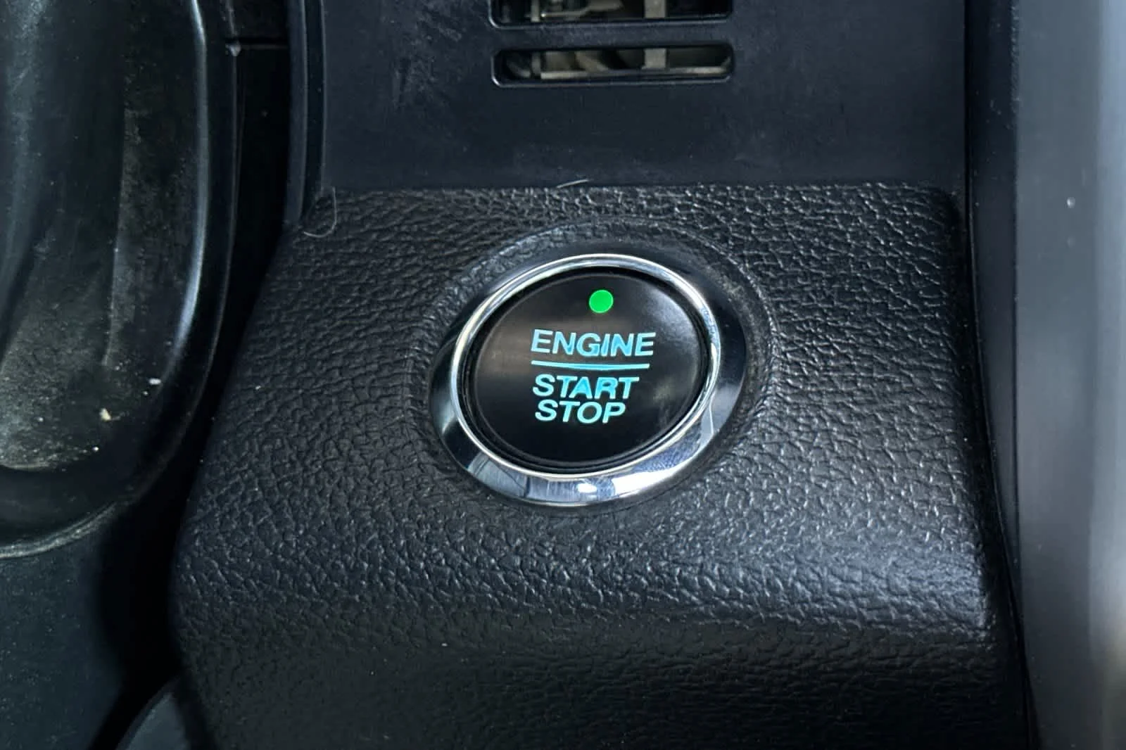 Used 2020 Agate Black Metallic Ford Platinum image 22