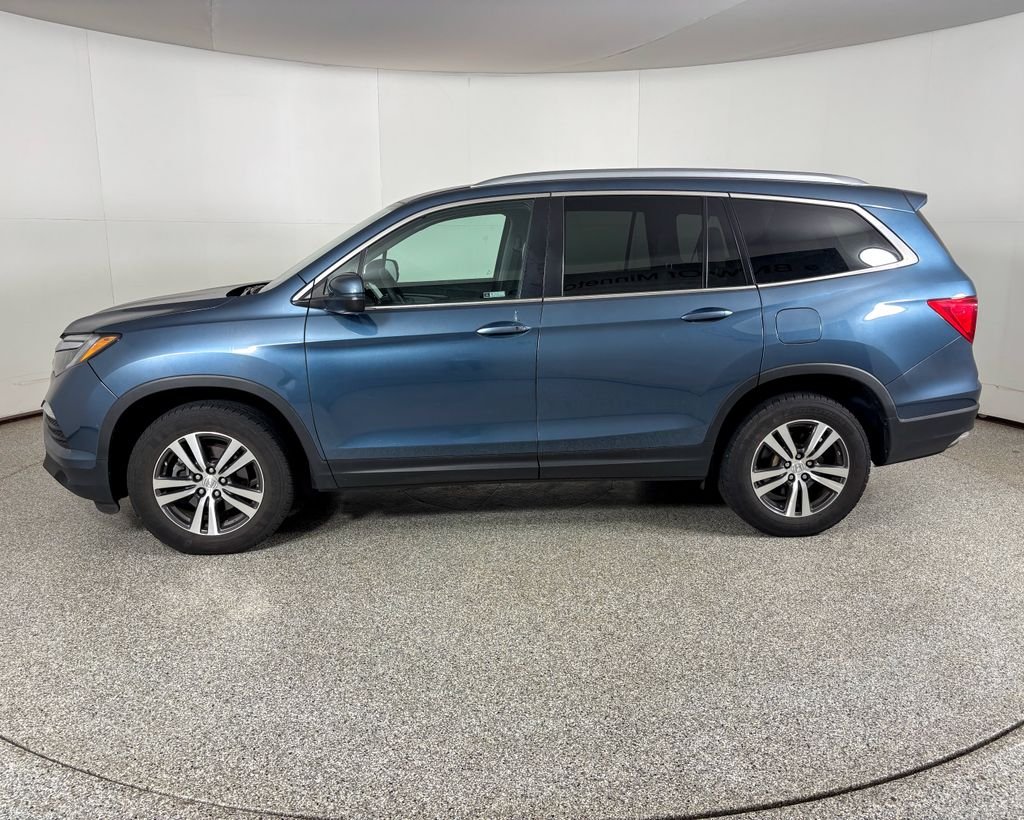 Used 2018  Honda EX image 6