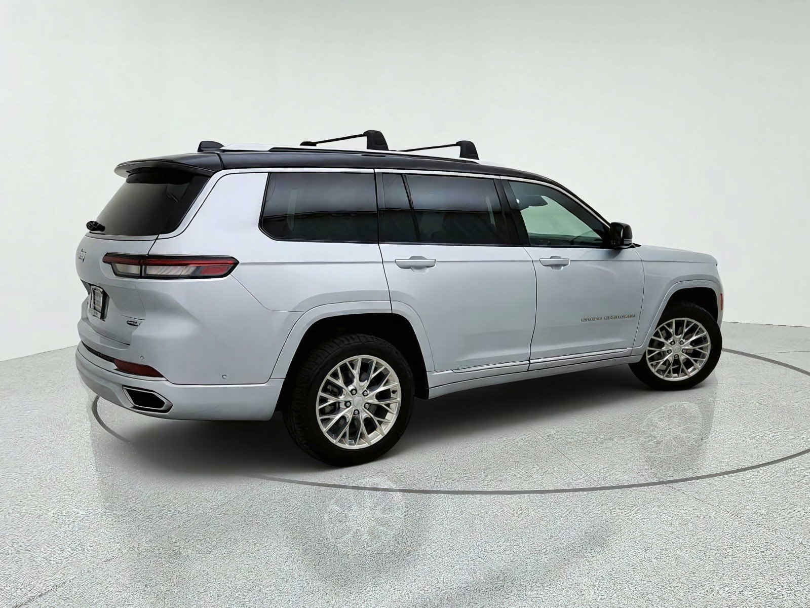 Used 2021 Silver Zynith Jeep Summit image 8