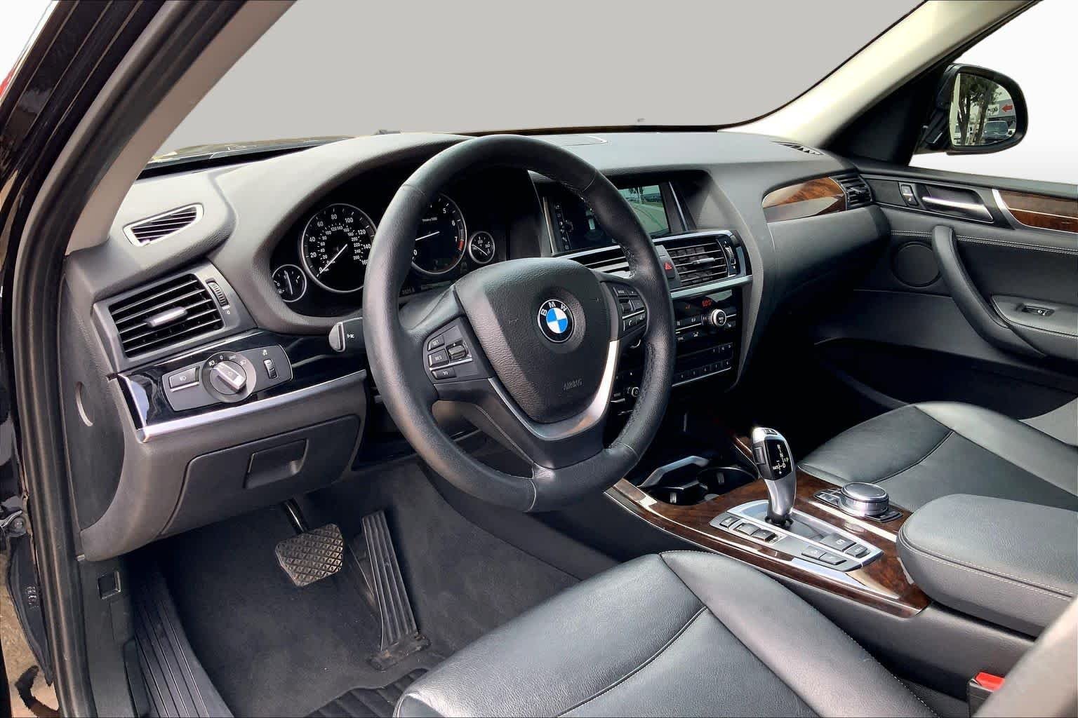Used 2017 Black Sapphire Metallic BMW xDrive28i image 18