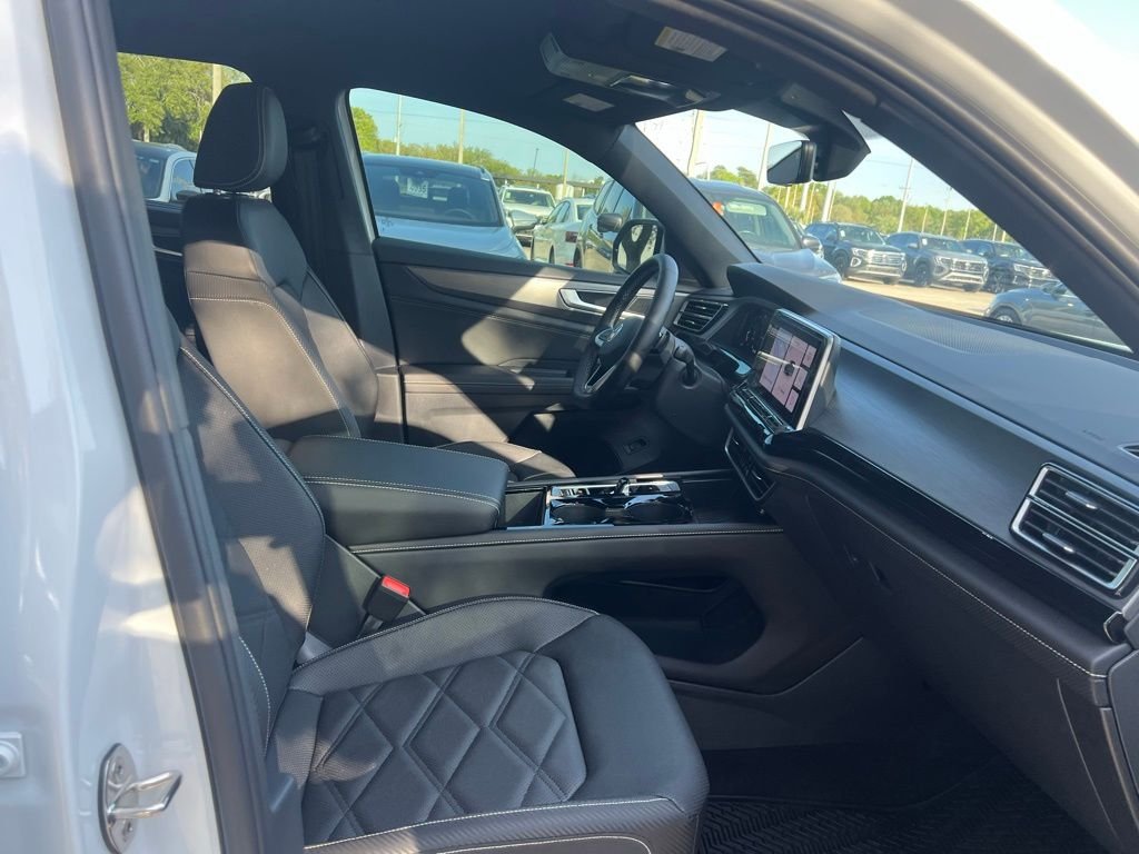 2026 Volkswagen Atlas Cross Sport SE w/Tech - Photo 35