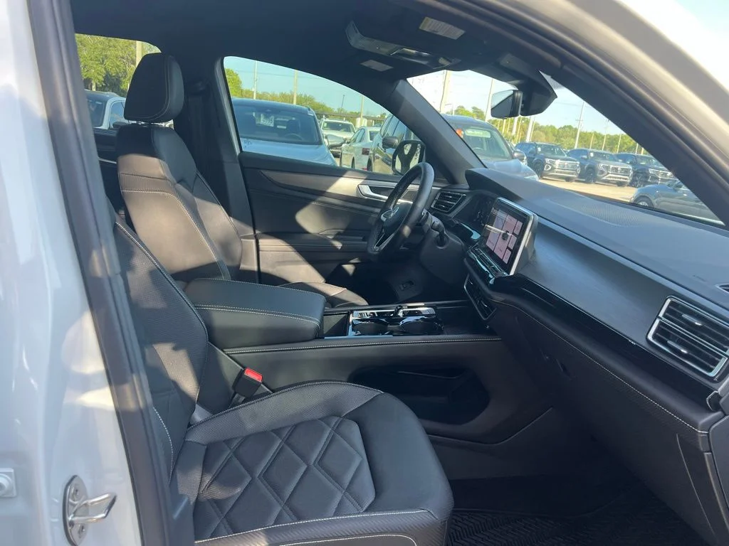 2026 Volkswagen Atlas Cross Sport SE w/Tech - Photo 35