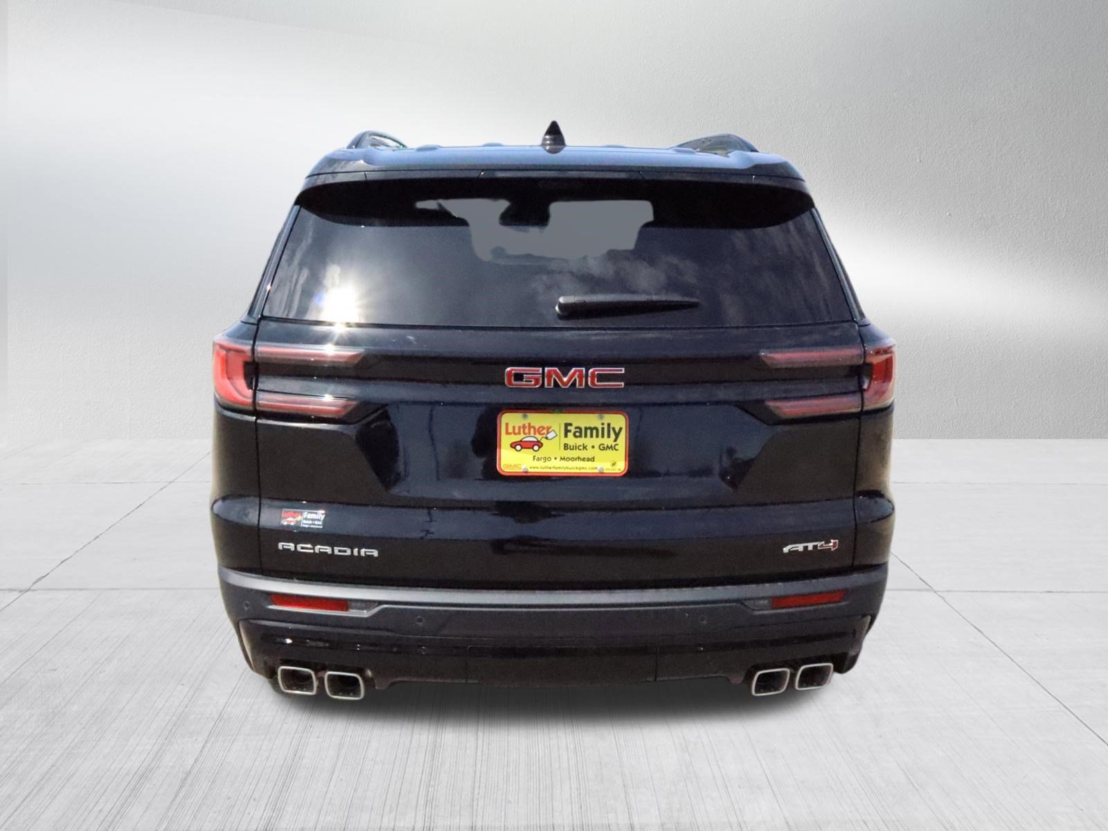2026 GMC Acadia AT4 - Photo 6