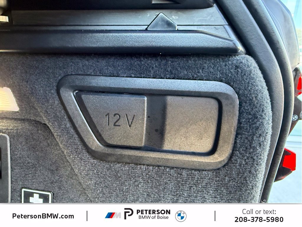 Used 2026 Black BMW M60i image 11
