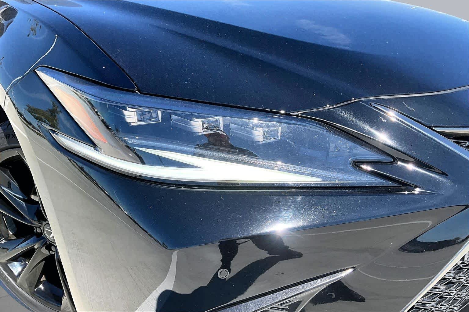 Used 2024 Obsidian Lexus F SPORT Handling image 26